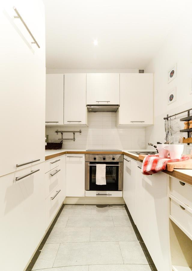 Sunny Apartment In Old Town Warszawa Zewnętrze zdjęcie